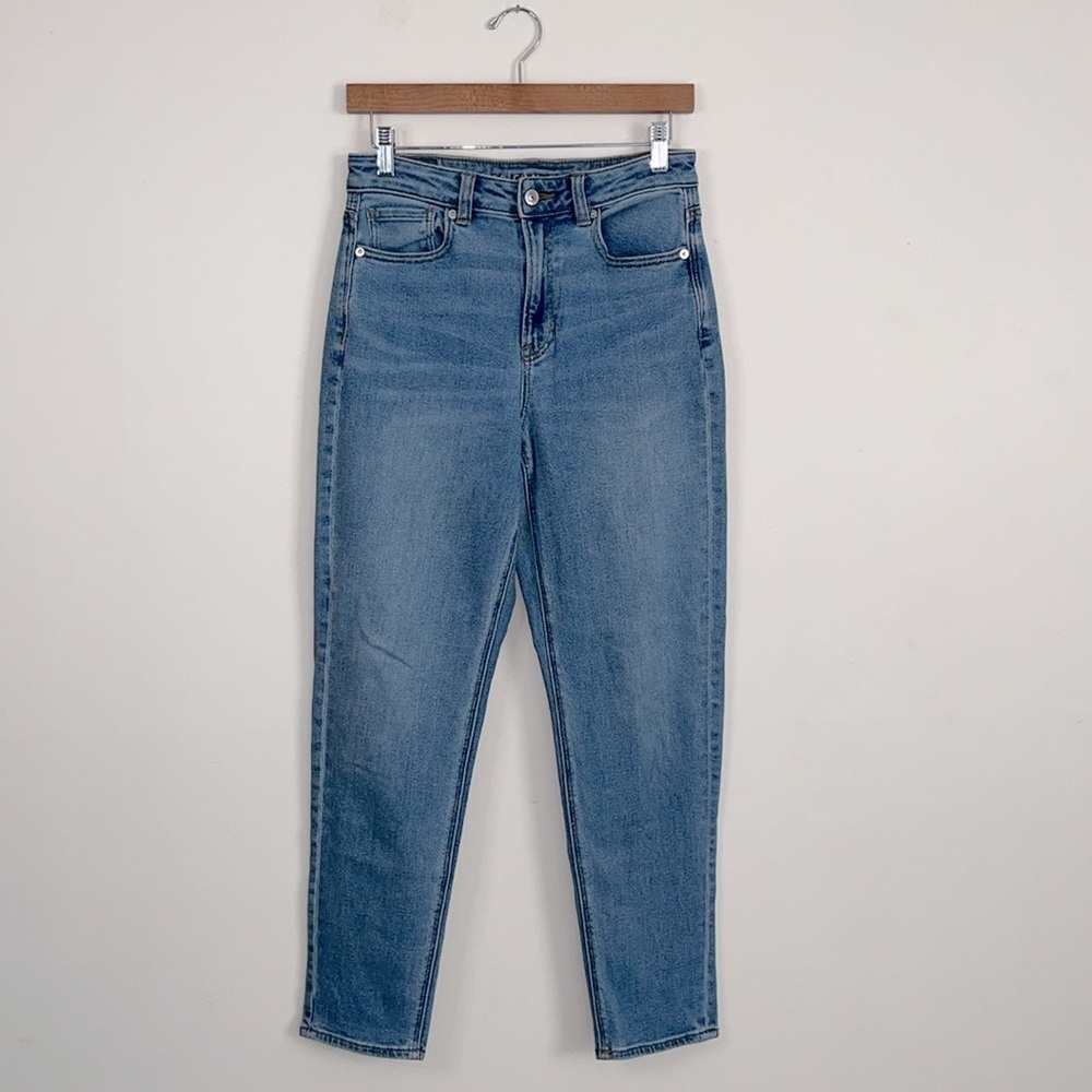 AE Mom Jean